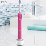 Oral-B Toothbrush - Pro 2 2000 3D White: Pink