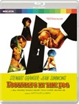 Footsteps In The Fog - Stewart Granger